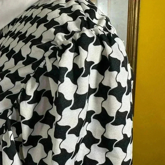 Houndstooth Printed Collared Neck Women’s Long Sleeve Shirt - Picture 7 of 9